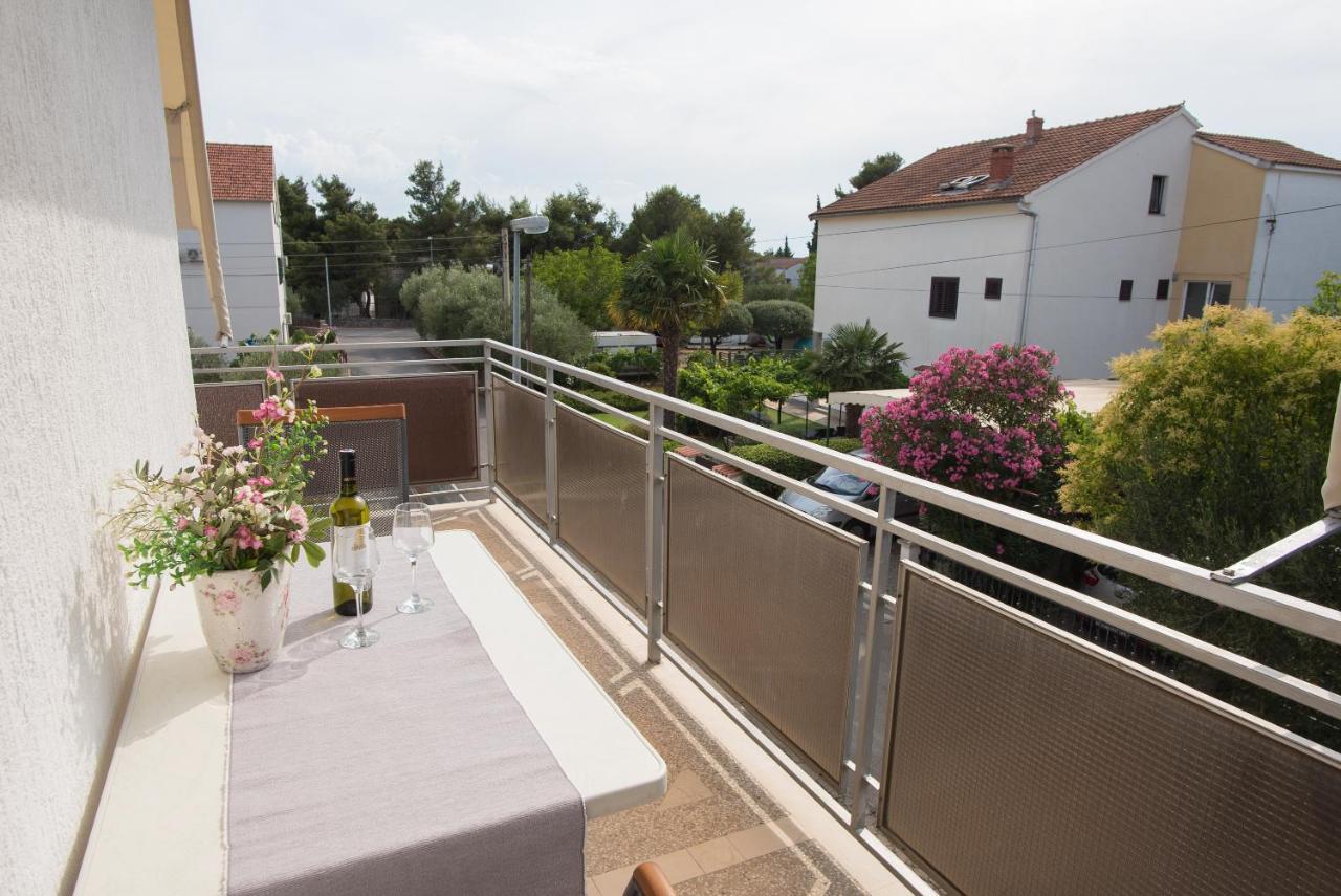Topic Apartments Vodice Extérieur photo
