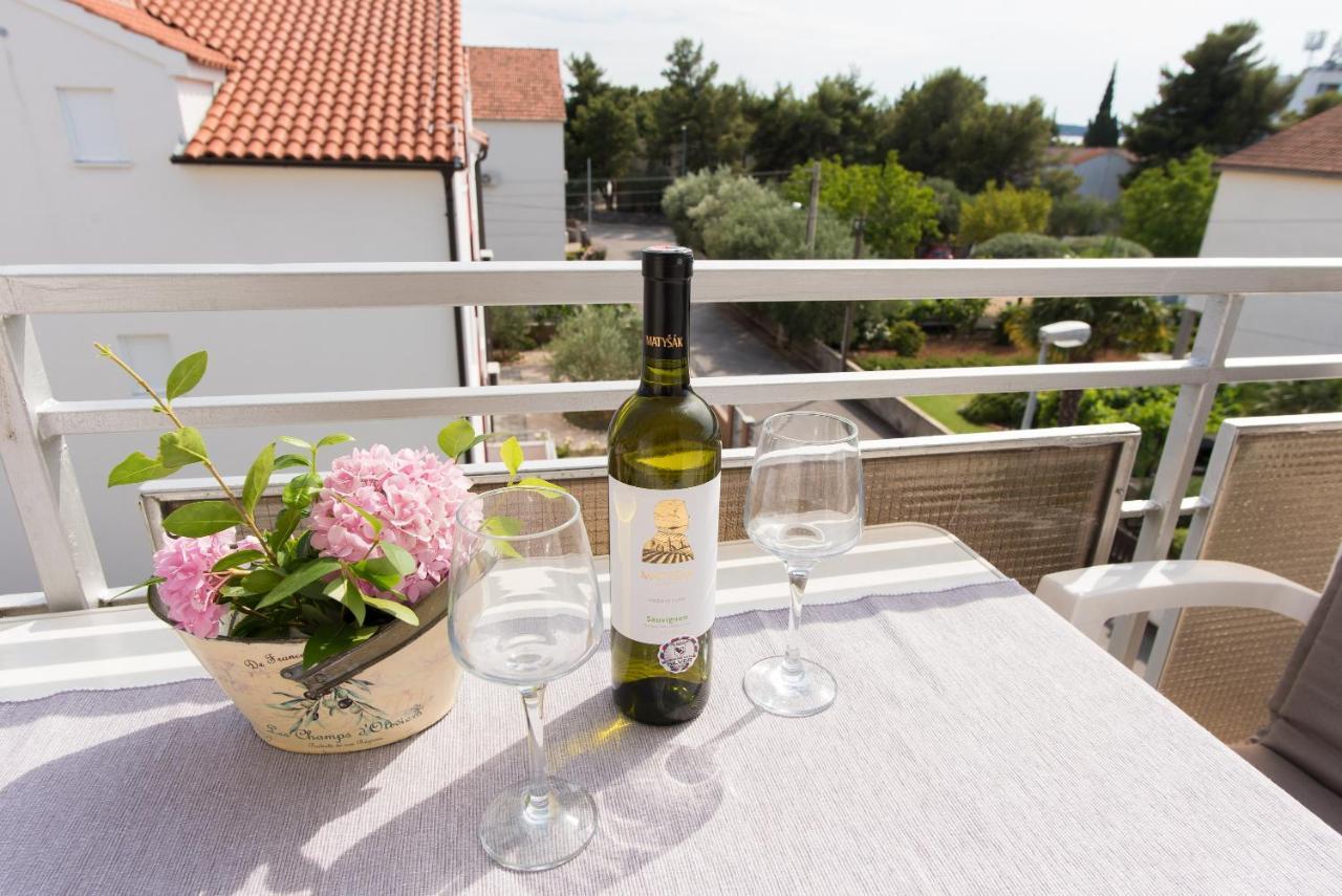 Topic Apartments Vodice Extérieur photo